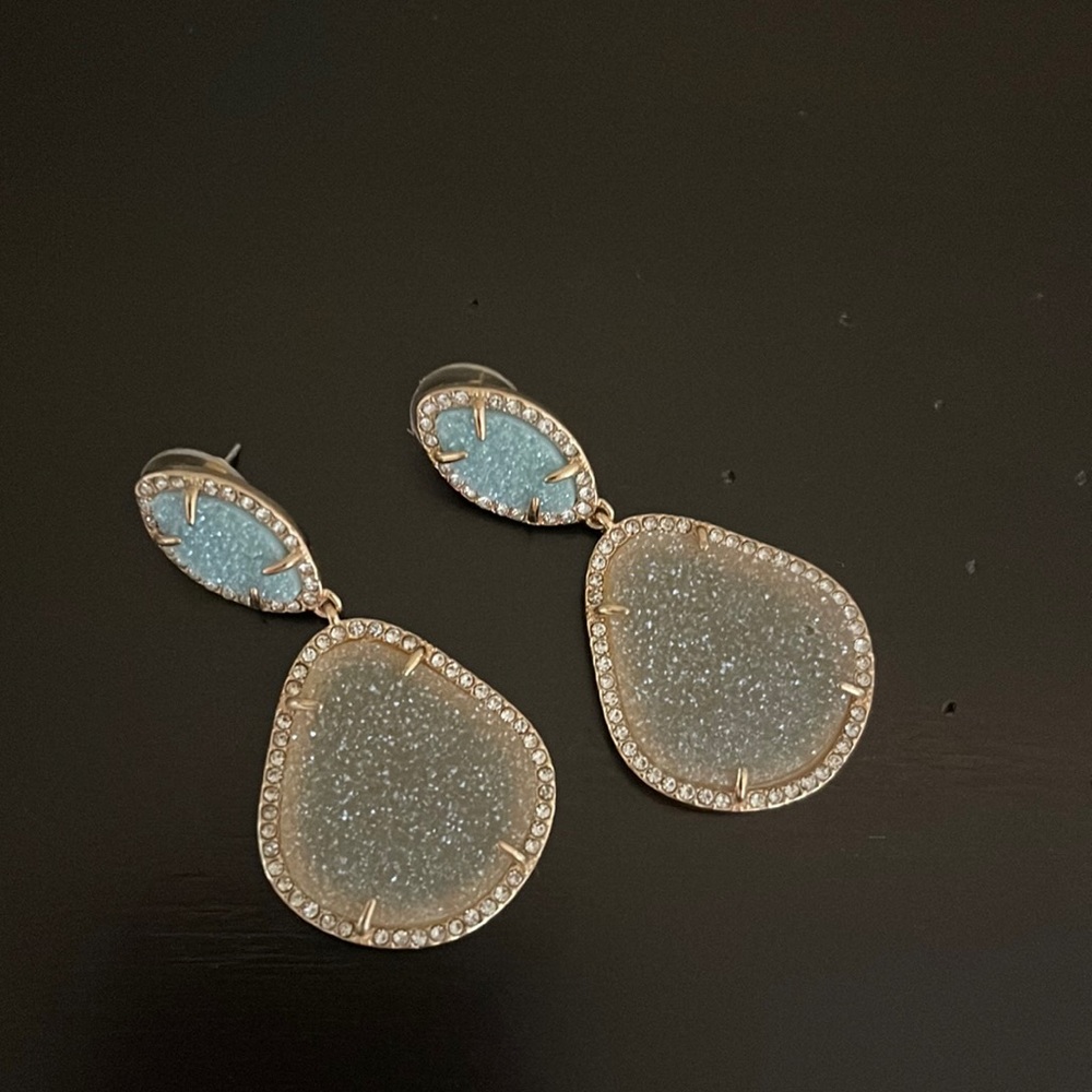 Beautiful druzy post earrings.